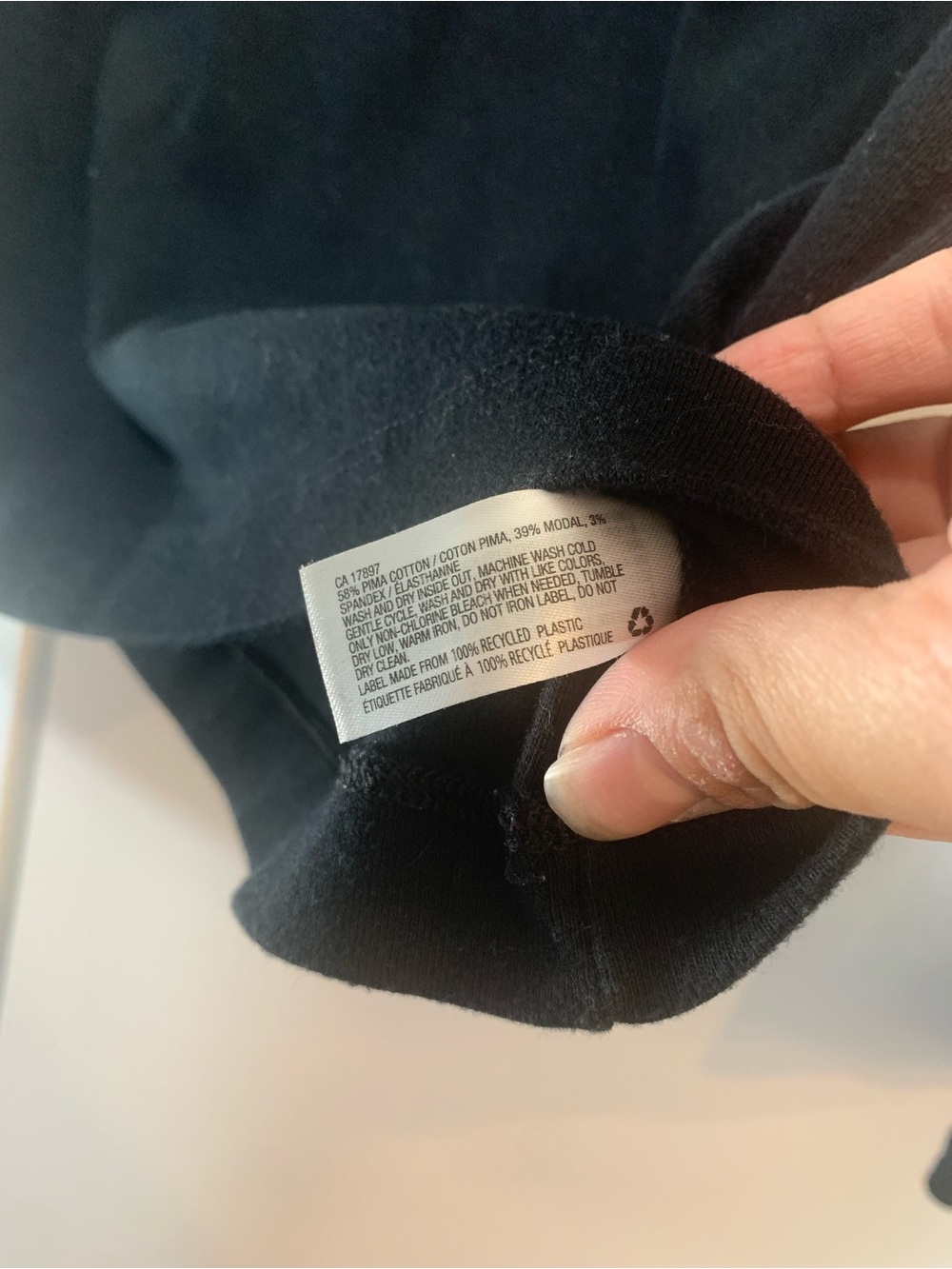 GAP Medium Black Crew Neck Long Sleeve Top - Picture 3 of 3